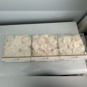 6 sets of faux rose petals